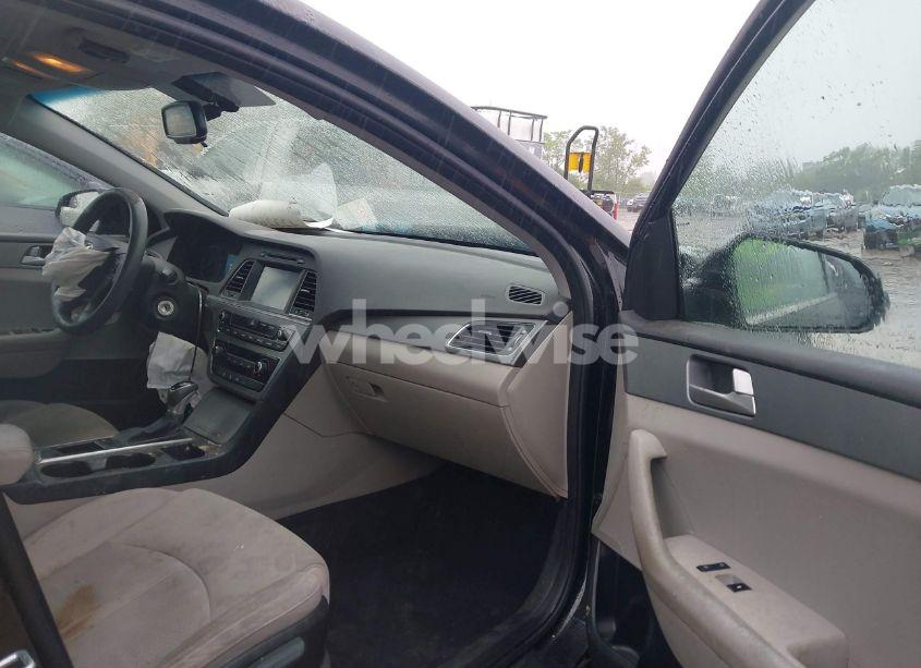 Photo 5 of 2017 Hyundai Sonata SE (VIN 5NPE24AF3HH504941)