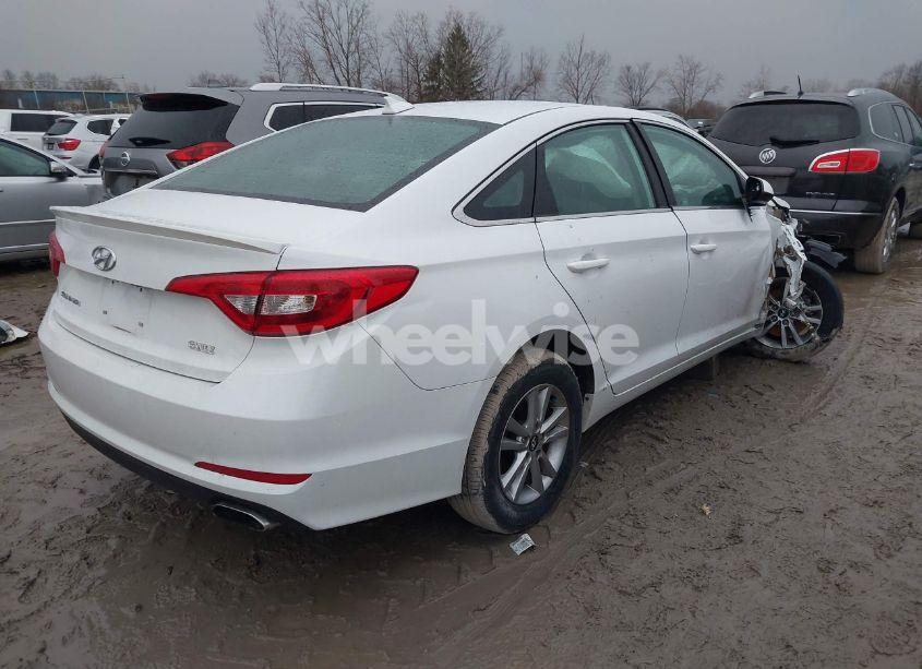 Photo 4 of 2017 Hyundai Sonata SE (VIN 5NPE24AF3HH513428)