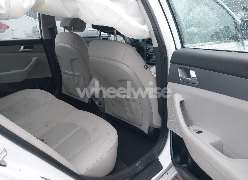 Photo 8 of 2017 Hyundai Sonata SE (VIN 5NPE24AF3HH513428)