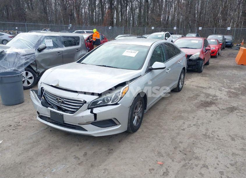 Photo 2 of 2017 Hyundai Sonata N/A (VIN 5NPE24AF3HH515941)