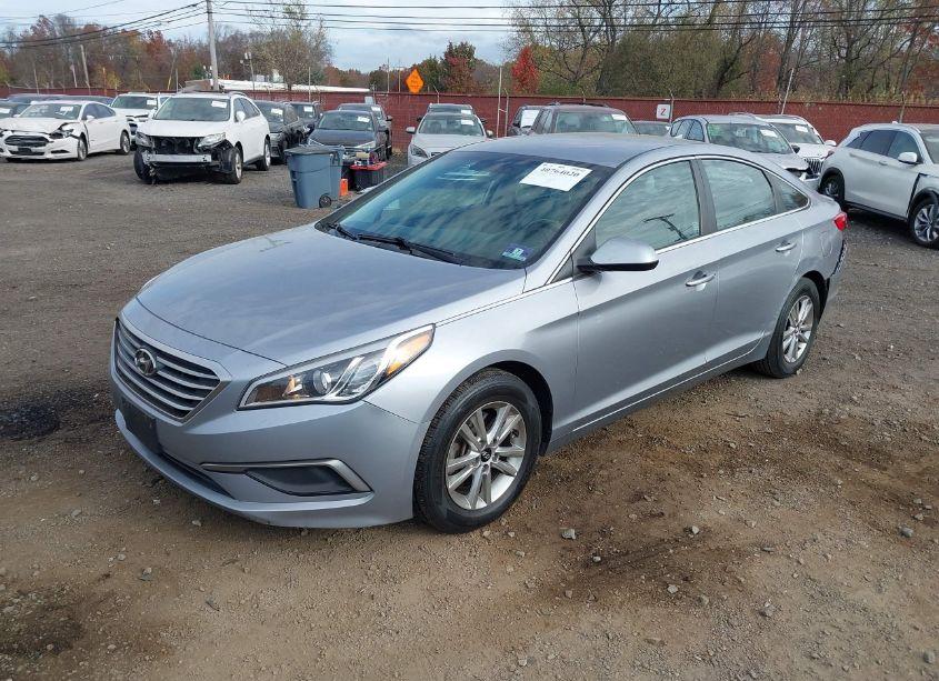 Photo 2 of 2017 Hyundai Sonata (VIN 5NPE24AF3HH538846)