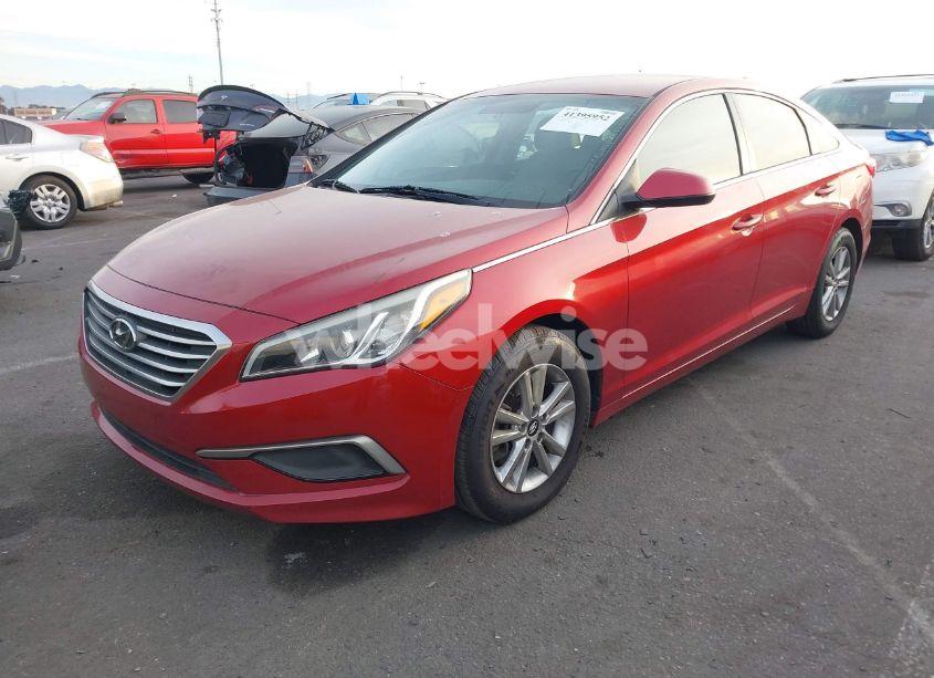 Photo 2 of 2017 Hyundai Sonata SE (VIN 5NPE24AF3HH547028)