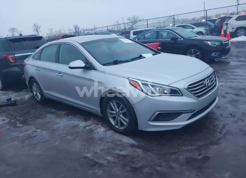 2017 Hyundai Sonata (VIN 5NPE24AF3HH559261) main photo