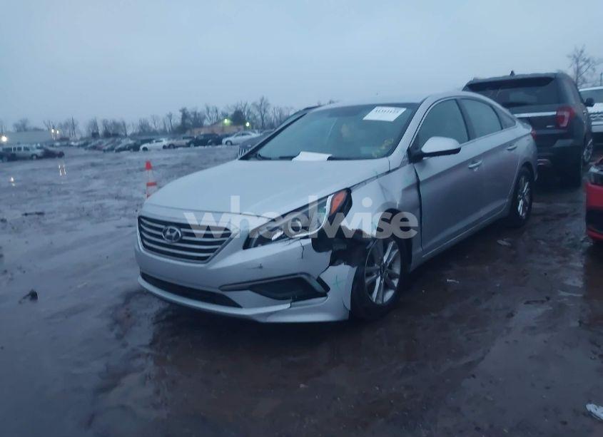 Photo 2 of 2017 Hyundai Sonata (VIN 5NPE24AF3HH559261)