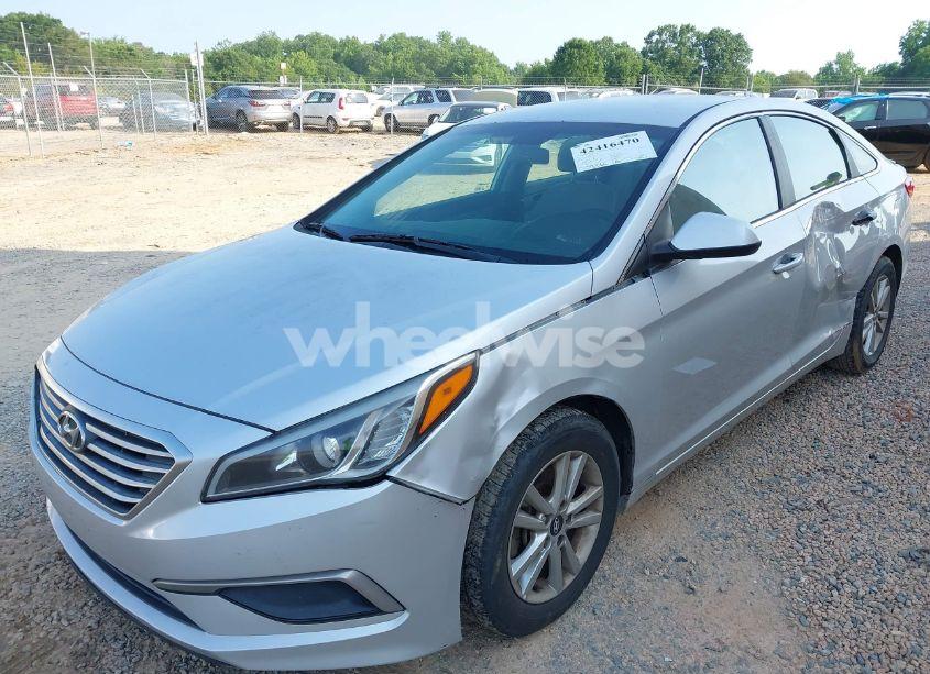 Photo 2 of 2017 Hyundai Sonata (VIN 5NPE24AF3HH567392)
