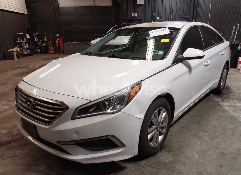 Photo 2 of 2017 Hyundai Sonata (VIN 5NPE24AF3HH570468)
