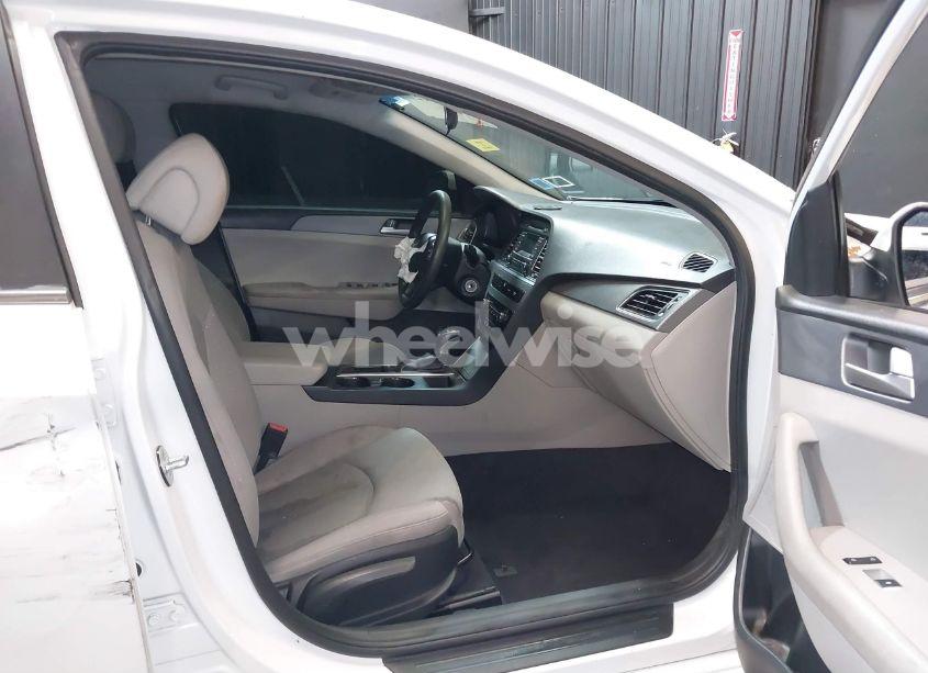 Photo 5 of 2017 Hyundai Sonata (VIN 5NPE24AF3HH570468)