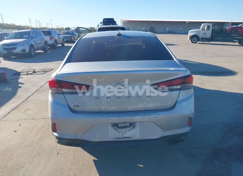 Photo 16 of 2018 Hyundai Sonata SE (VIN 5NPE24AF3JH609209)