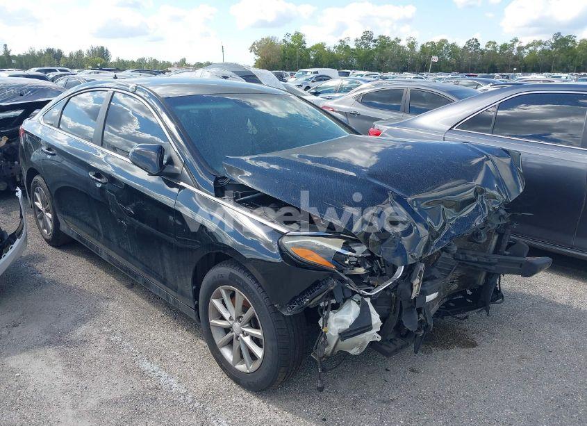2018 Hyundai Sonata SE (VIN 5NPE24AF3JH616158) main photo