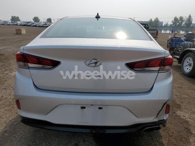 Photo 12 of 2018 HYUNDAI SONATA SE (VIN 5NPE24AF3JH617262)