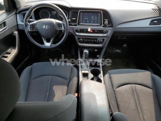 Photo 6 of 2018 HYUNDAI SONATA SE (VIN 5NPE24AF3JH617262)