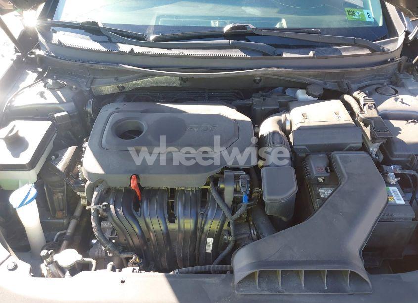 Photo 10 of 2018 Hyundai Sonata SE (VIN 5NPE24AF3JH681396)