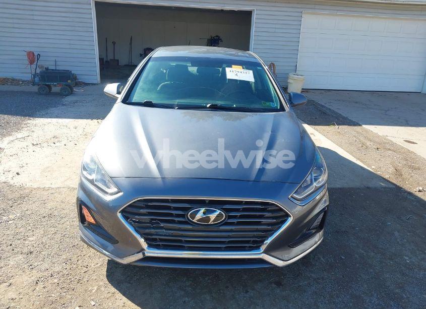 Photo 12 of 2018 Hyundai Sonata SE (VIN 5NPE24AF3JH681396)