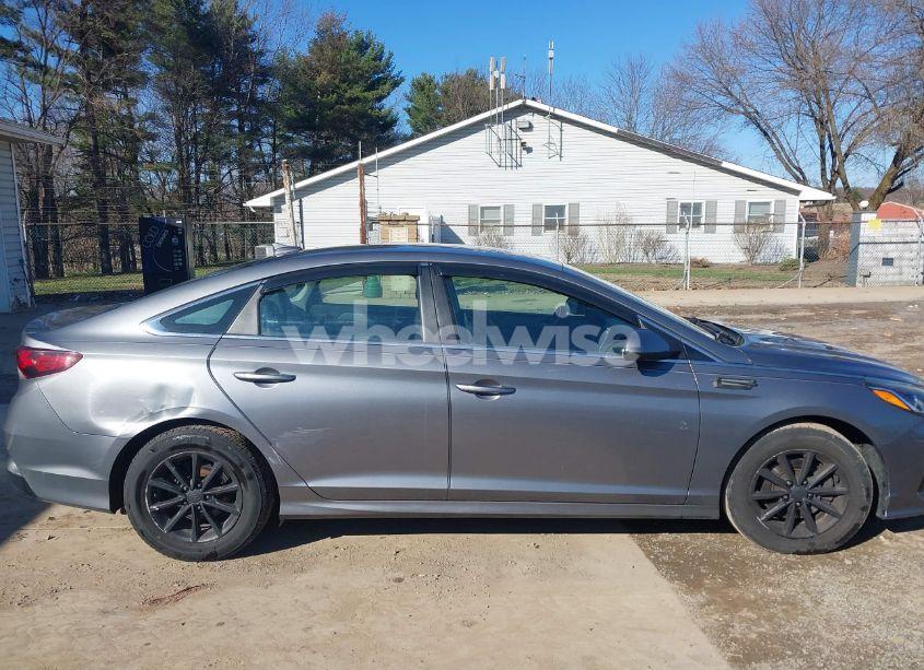 Photo 13 of 2018 Hyundai Sonata SE (VIN 5NPE24AF3JH681396)