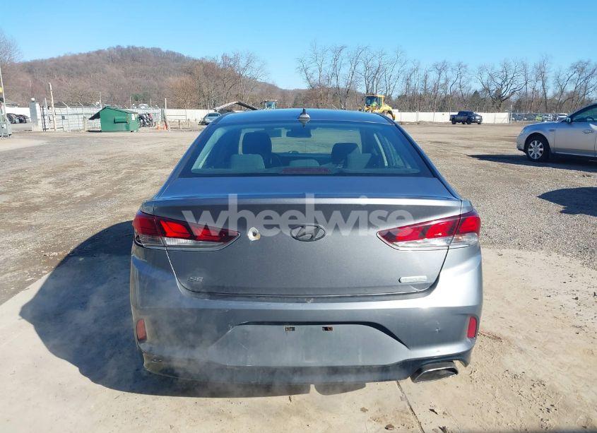 Photo 16 of 2018 Hyundai Sonata SE (VIN 5NPE24AF3JH681396)