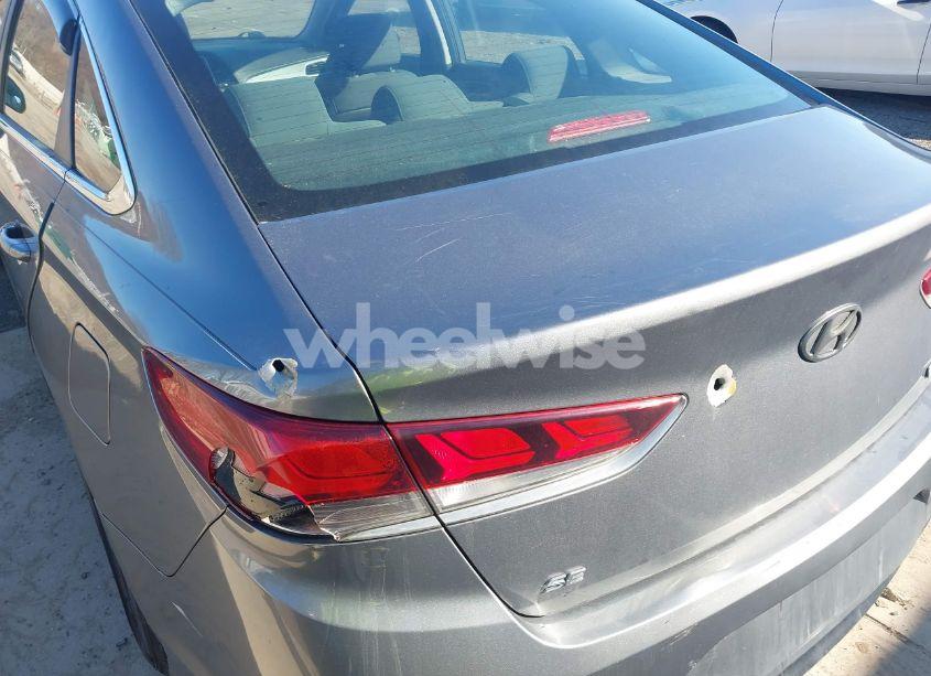 Photo 17 of 2018 Hyundai Sonata SE (VIN 5NPE24AF3JH681396)