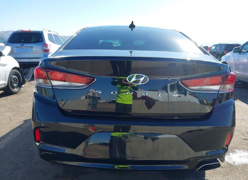 Photo 16 of 2018 Hyundai Sonata SE (VIN 5NPE24AF3JH681561)
