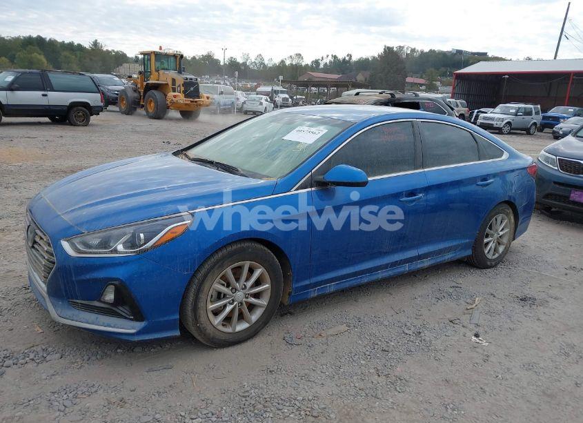 Photo 2 of 2018 Hyundai Sonata SE (VIN 5NPE24AF3JH691667)