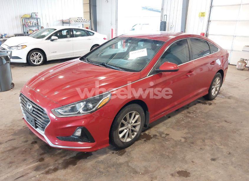 Photo 2 of 2018 Hyundai Sonata SE (VIN 5NPE24AF3JH707060)