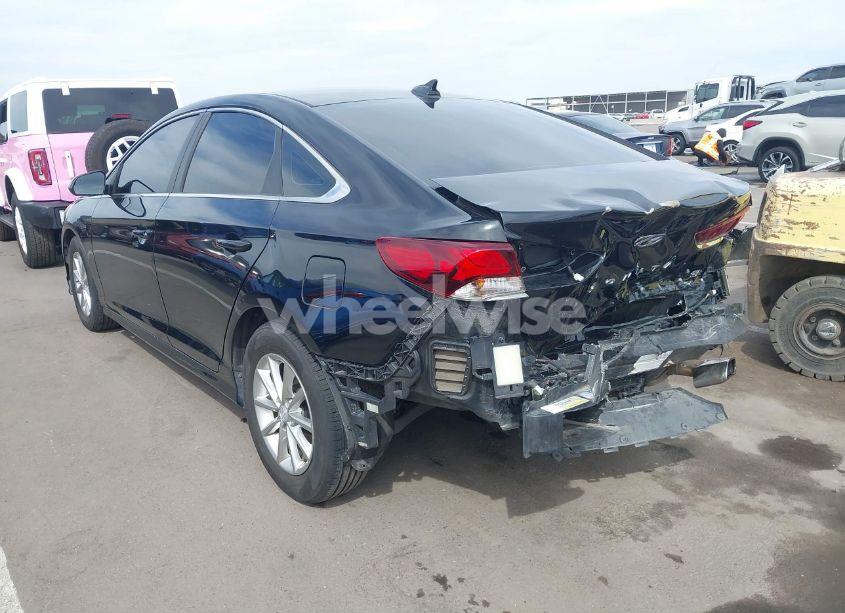 Photo 3 of 2019 Hyundai Sonata SE (VIN 5NPE24AF3KH765235)