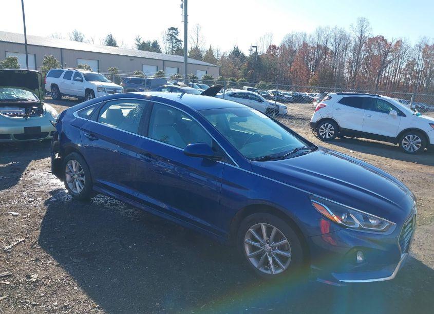 2019 Hyundai Sonata SE (VIN 5NPE24AF3KH778907) main photo