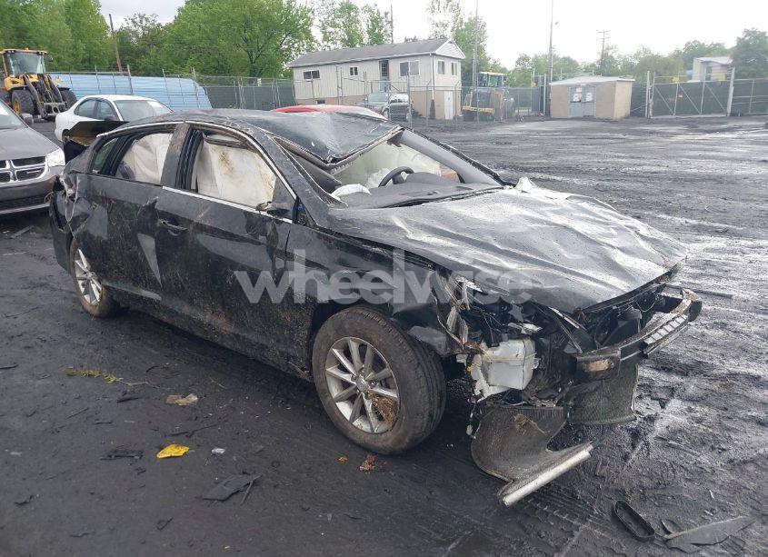 2019 Hyundai Sonata SE (VIN 5NPE24AF3KH780396) main photo