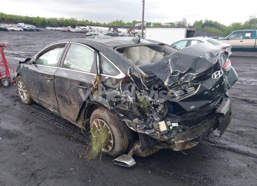 Photo 3 of 2019 Hyundai Sonata SE (VIN 5NPE24AF3KH780396)