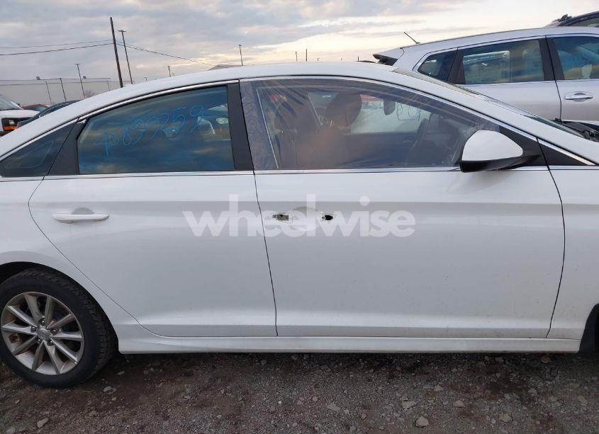 Photo 13 of 2019 Hyundai Sonata SE (VIN 5NPE24AF3KH797697)