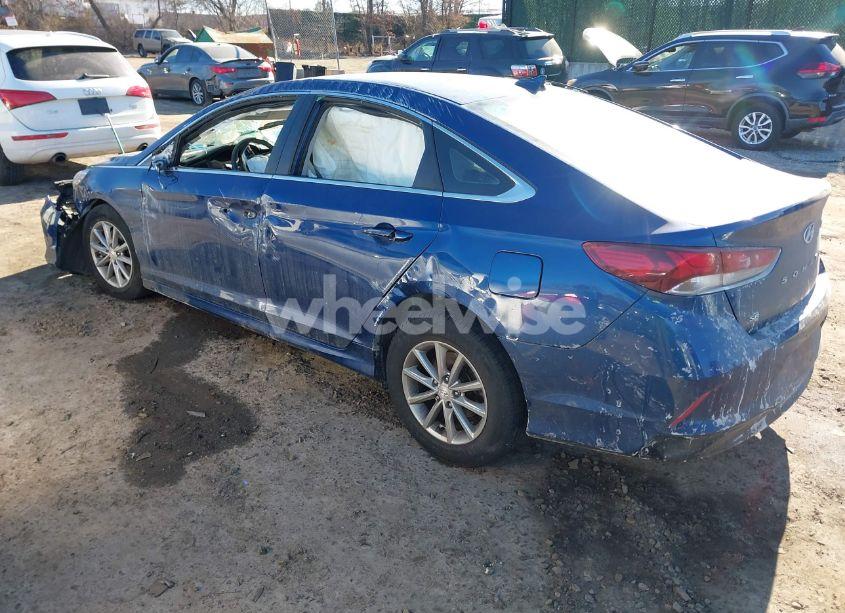Photo 3 of 2019 Hyundai Sonata SE (VIN 5NPE24AF3KH801182)