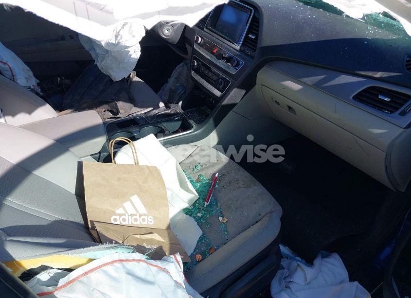 Photo 5 of 2019 Hyundai Sonata SE (VIN 5NPE24AF3KH801182)