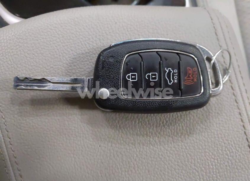 Photo 11 of 2019 Hyundai Sonata SE (VIN 5NPE24AF3KH801747)