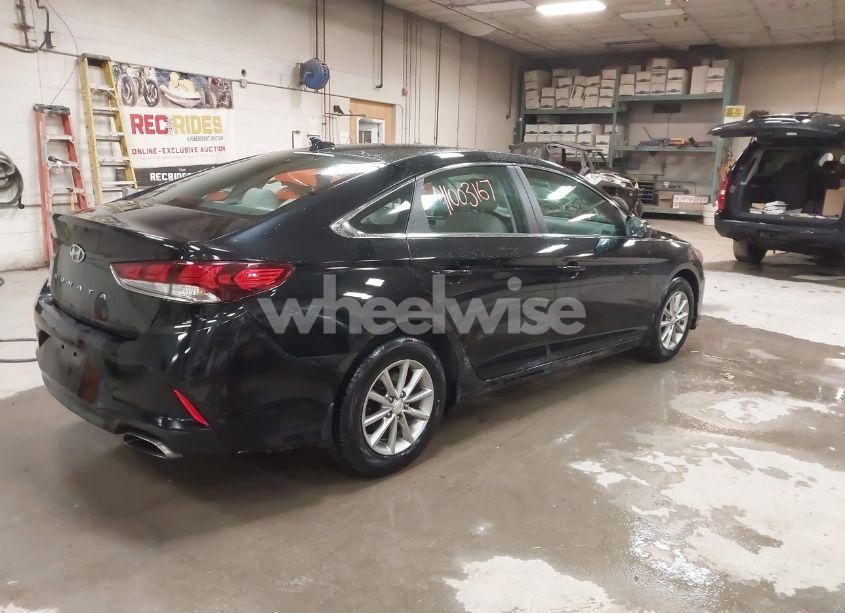 Photo 4 of 2019 Hyundai Sonata SE (VIN 5NPE24AF3KH801747)