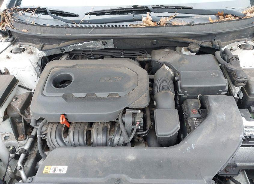 Photo 10 of 2015 Hyundai Sonata SE (VIN 5NPE24AF4FH000945)