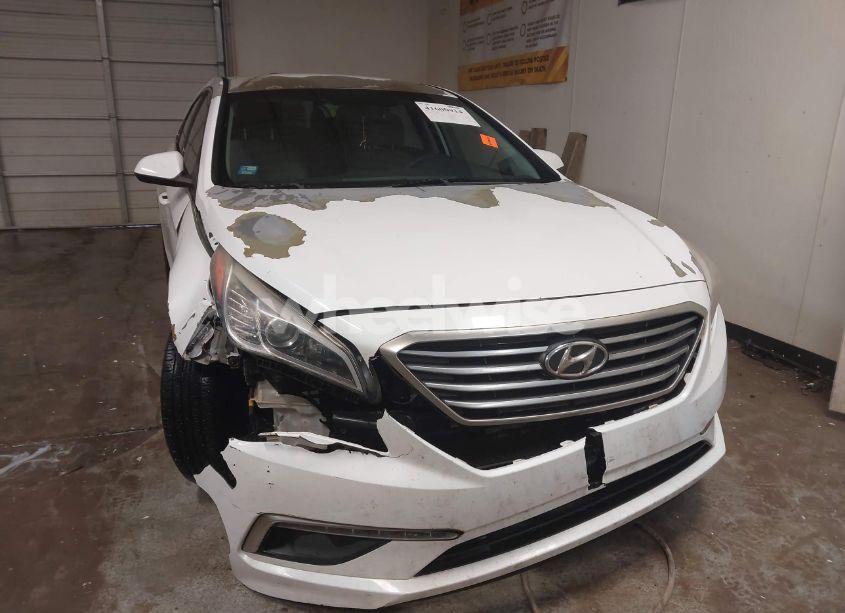 Photo 6 of 2015 Hyundai Sonata SE (VIN 5NPE24AF4FH019060)