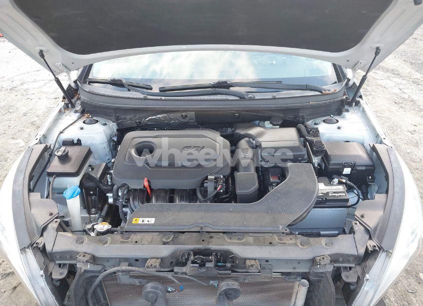 Photo 10 of 2015 Hyundai Sonata SE (VIN 5NPE24AF4FH026977)