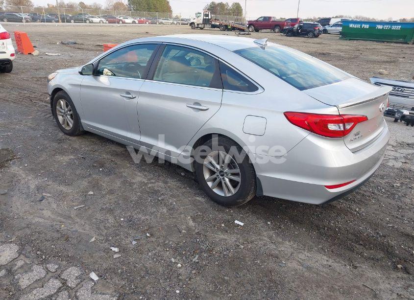 Photo 3 of 2015 Hyundai Sonata SE (VIN 5NPE24AF4FH026977)