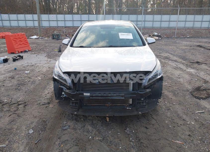 Photo 6 of 2015 Hyundai Sonata SE (VIN 5NPE24AF4FH026977)