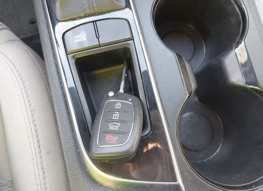 Photo 11 of 2015 Hyundai Sonata SE (VIN 5NPE24AF4FH069425)