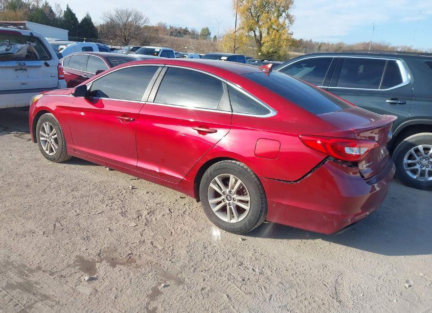 Photo 3 of 2015 Hyundai Sonata SE (VIN 5NPE24AF4FH069425)