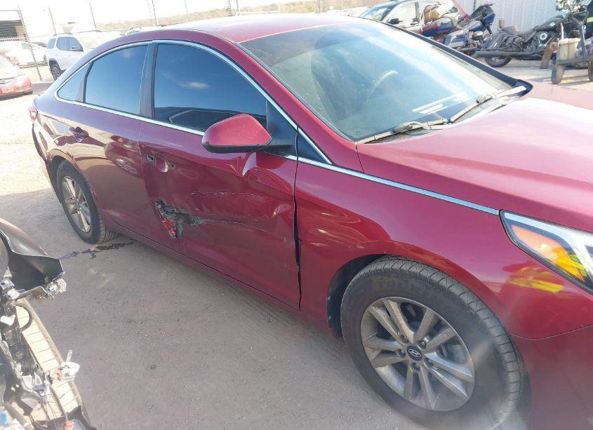 Photo 6 of 2015 Hyundai Sonata SE (VIN 5NPE24AF4FH069425)