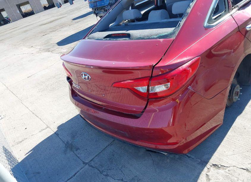 Photo 15 of 2015 Hyundai Sonata SE (VIN 5NPE24AF4FH076469)