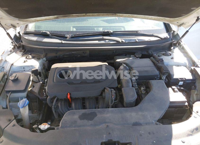 Photo 10 of 2015 Hyundai Sonata SE (VIN 5NPE24AF4FH078755)