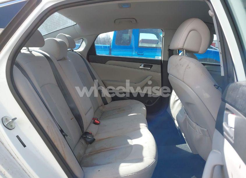 Photo 8 of 2015 Hyundai Sonata SE (VIN 5NPE24AF4FH078755)