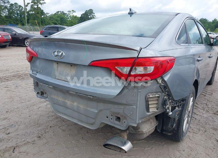 Photo 6 of 2015 Hyundai Sonata SE (VIN 5NPE24AF4FH081977)