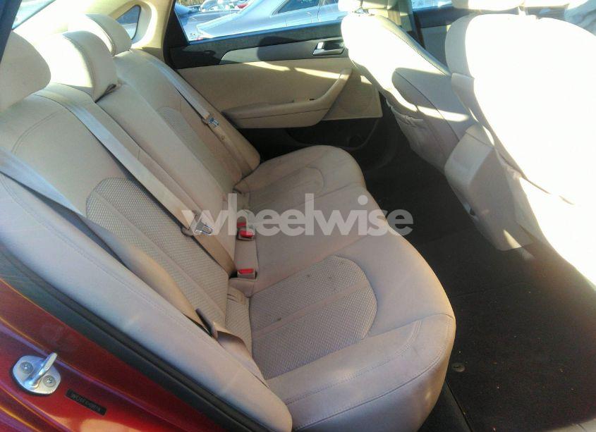 Photo 8 of 2015 Hyundai Sonata SE (VIN 5NPE24AF4FH099718)