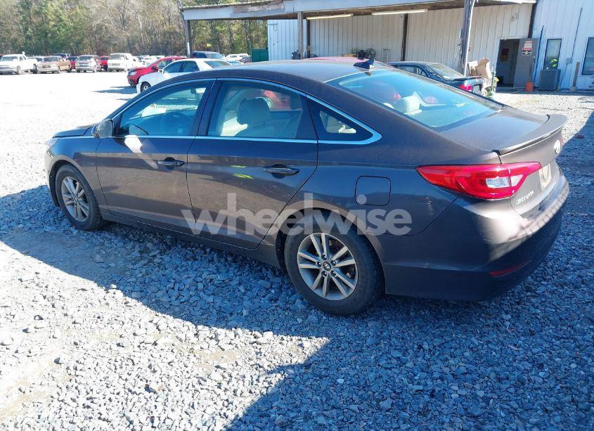 Photo 3 of 2015 Hyundai Sonata SE (VIN 5NPE24AF4FH102634)