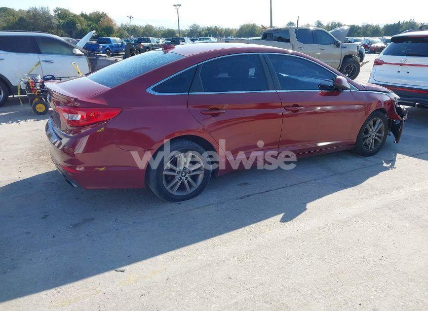 Photo 4 of 2015 Hyundai Sonata SE (VIN 5NPE24AF4FH122110)