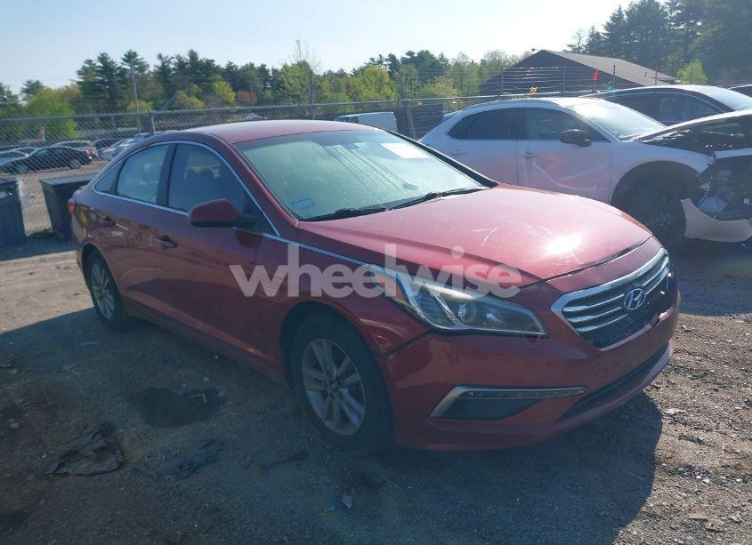 2015 Hyundai Sonata SE (VIN 5NPE24AF4FH123645) main photo