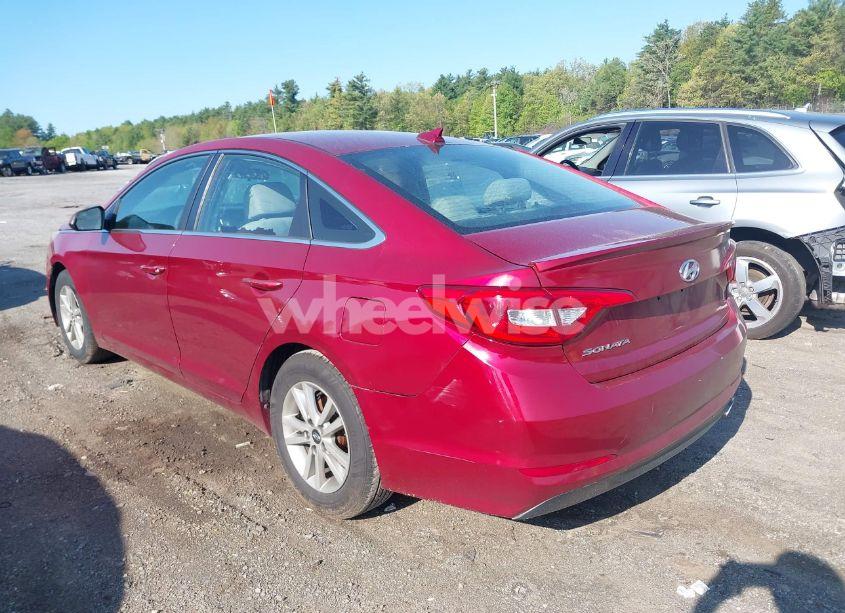 Photo 3 of 2015 Hyundai Sonata SE (VIN 5NPE24AF4FH123645)