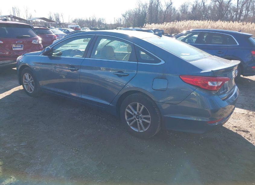 Photo 3 of 2015 Hyundai Sonata SE (VIN 5NPE24AF4FH145581)